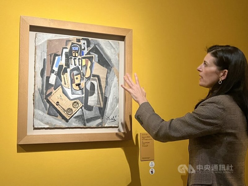 達利有段時期作品深受畢卡索創立的「立體主義」影響，運用大量彩色幾何圖形組成圖畫。中央社記者黃雅詩羅馬攝　114年12月30日