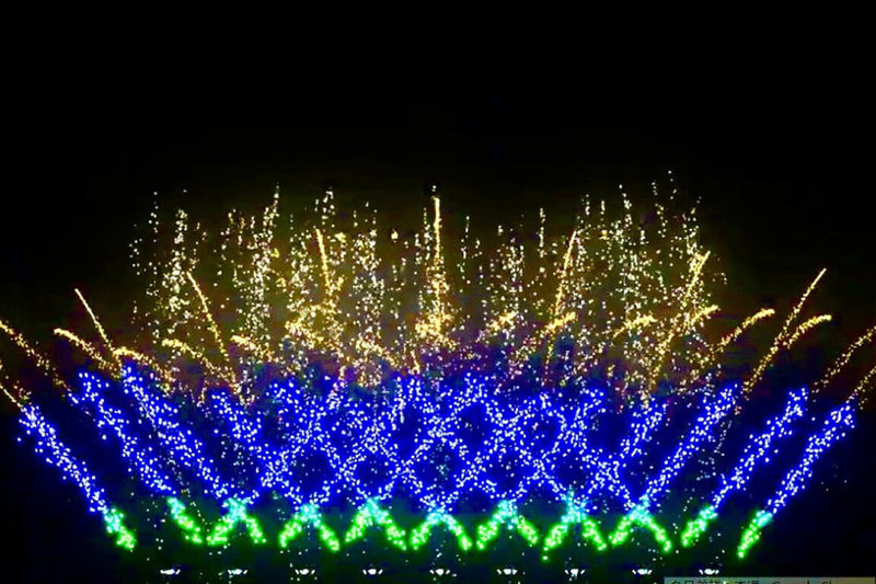 台南市政府將於31日在永華市政中心西側廣場舉辦跨年演唱會，規劃在跨年倒數後推出長達180秒煙花秀。圖為往年跨年煙花秀。（台南市政府提供）中央社記者楊思瑞台南傳真　114年12月30日