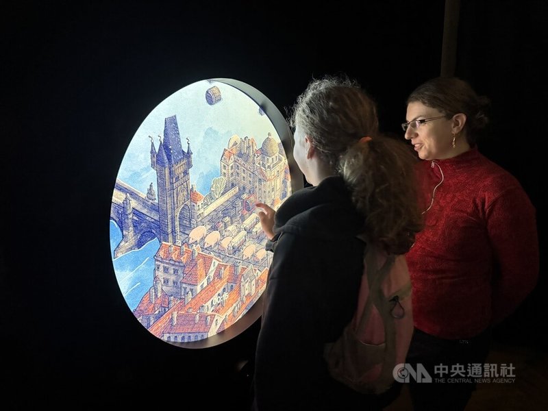 布拉格城市博物館整修5年重新開放,展覽主打數位互動體驗,讓參觀者了解19世紀的布拉格歷史與風景。中央社記者劉郁葶布拉格攝 114年12月31日