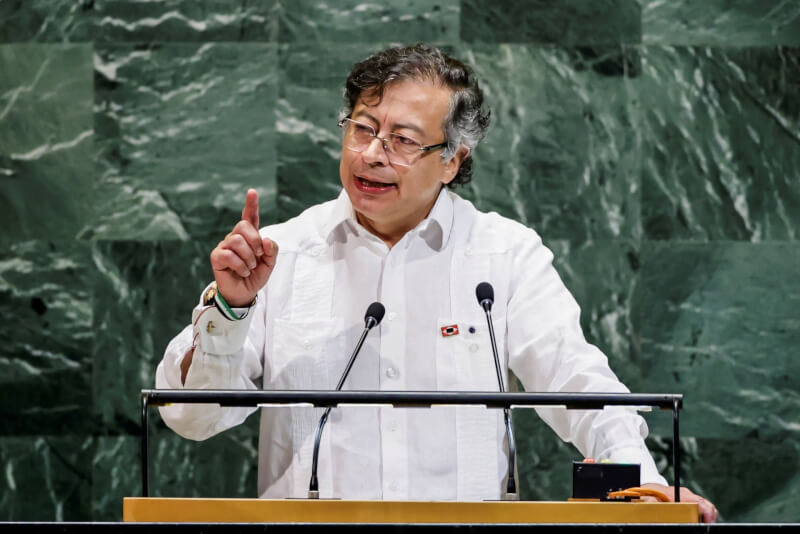 哥倫比亞總統裴卓（圖）表示美國轟炸位於委內瑞拉港口城市馬拉開波的一座疑似古柯鹼工廠。（路透社）