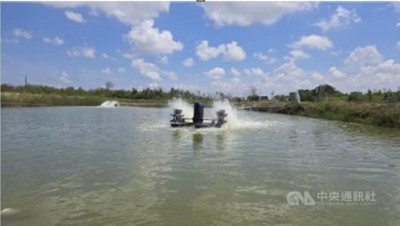 農業部日前公告「節能水車溫室氣體增量抵換公私協力ESG專案」，盼企業合作，透過獎勵鼓勵魚塭養殖業汰換，估計節能水車用量可較傳統水車節省30%至50%。（取自農業部網站）中央社記者汪淑芬傳真     115年1月1日