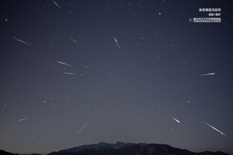 台北市立天文科學教育館2日表示，象限儀座流星雨4日達極大期，為今年各項精彩天象揭開序幕；圖為2020年象限儀流星雨。（天文館提供）中央社記者陳昱婷傳真 115年1月2日