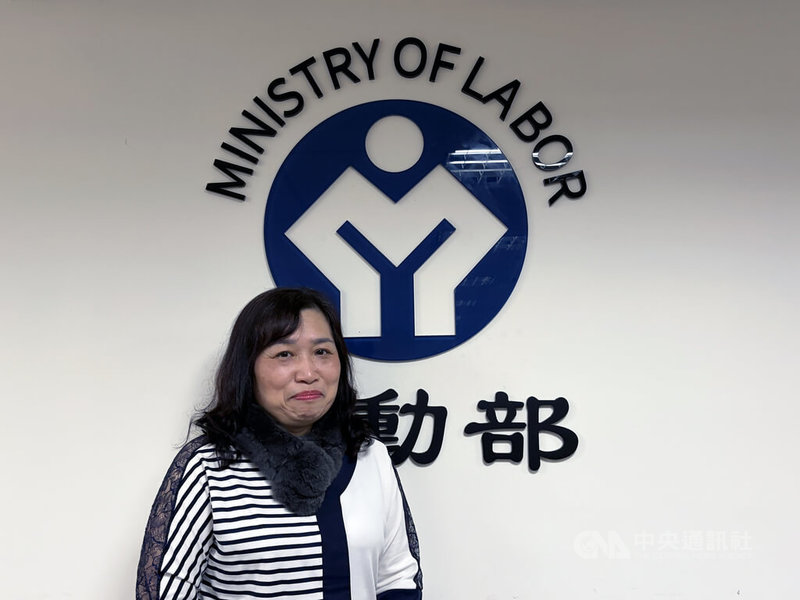 勞動部勞動基金運用局公布整體勞動基金最新績效，副局長劉麗茹2日向媒體表示，114年12月相關金融指數股或債都小幅度上揚，預估全年收益數可望比113年的新台幣1兆428億元還多，會續創新高。中央社記者吳欣紜攝　115年1月2日