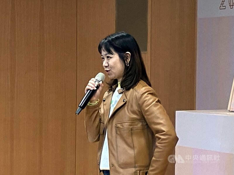 新北市政府2日宣布媒合10所學校與15個公民團體，啟動2026年「技職社會責任（VSR）永續計畫」，淡水「旅學堂」創辦人李琪（圖）2日應邀在記者會中分享如何實踐食農教育精神等。中央社記者黃旭昇攝　115年1月2日