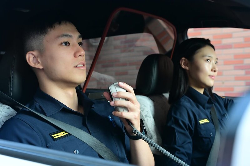 警政署為簡化基層員警出退勤及超勤申報流程，提升勤務管理智慧化及行政效率，積極推動警察機關勤務管理資訊化工作，建置值勤台應勤簿冊電子化系統，在多階段試辦、檢討與優化後，2日全面上線。（警政署提供）中央社記者劉建邦傳真　115年1月2日