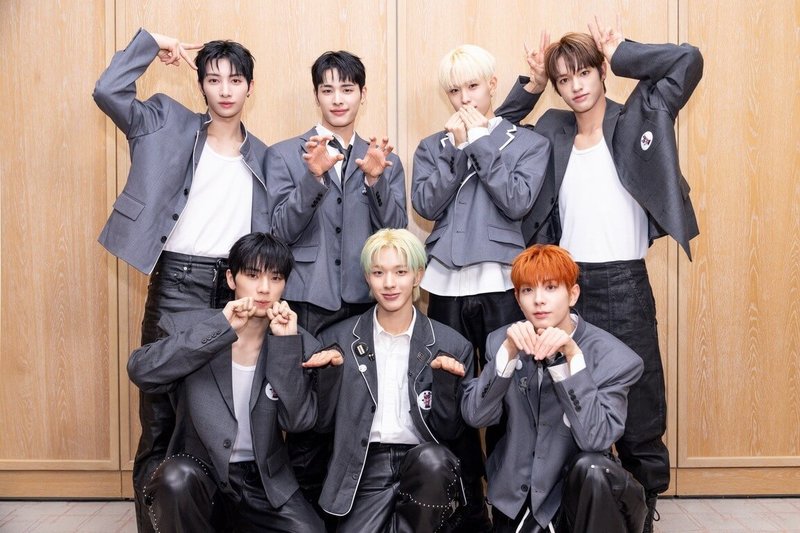 日韓合力打造的男團NEXZ（圖）3日將在台大綜合體育館演出，團員2日接受台灣媒體訪問時，透露有準備翻唱中文歌的特別橋段。（藝尚提供）中央社記者王心妤傳真　115年1月2日