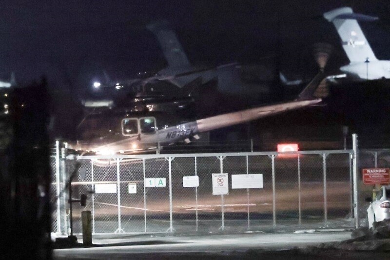 載有委內瑞拉總統馬杜洛夫婦的直升機3日晚間降落位於紐約的司徒華國民兵空軍基地。（路透社）