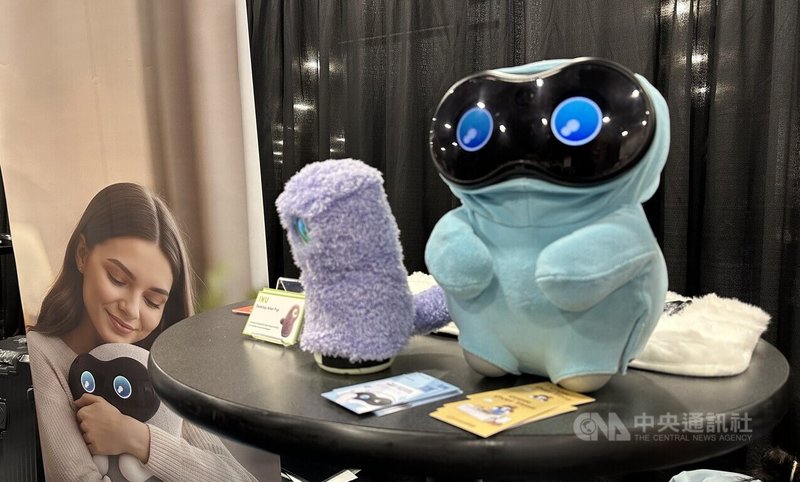 日本業者設計機器寵物，可以與人類互動，今年將先在日本上市，並計畫進軍台灣。中央社記者張欣瑜拉斯維加斯攝　115年1月5日