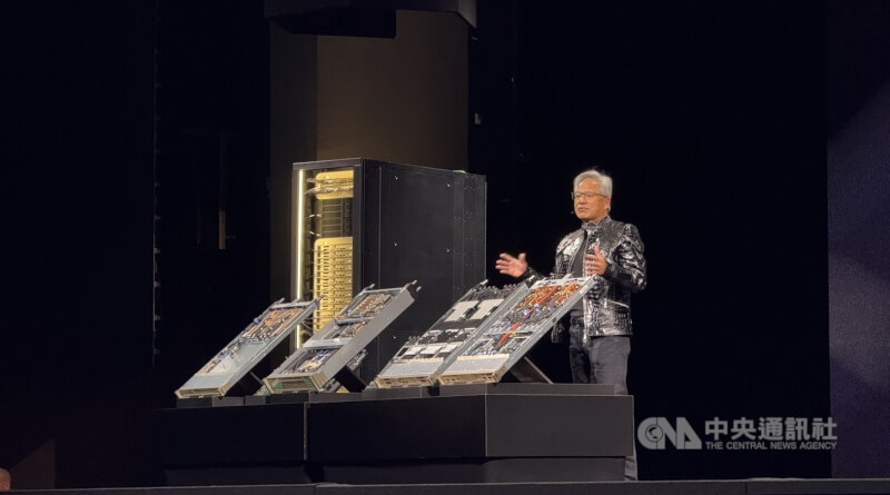 輝達執行長黃仁勳CES演講揭示硬體新技術。中央社記者張欣瑜拉斯維加斯攝　115年1月6日