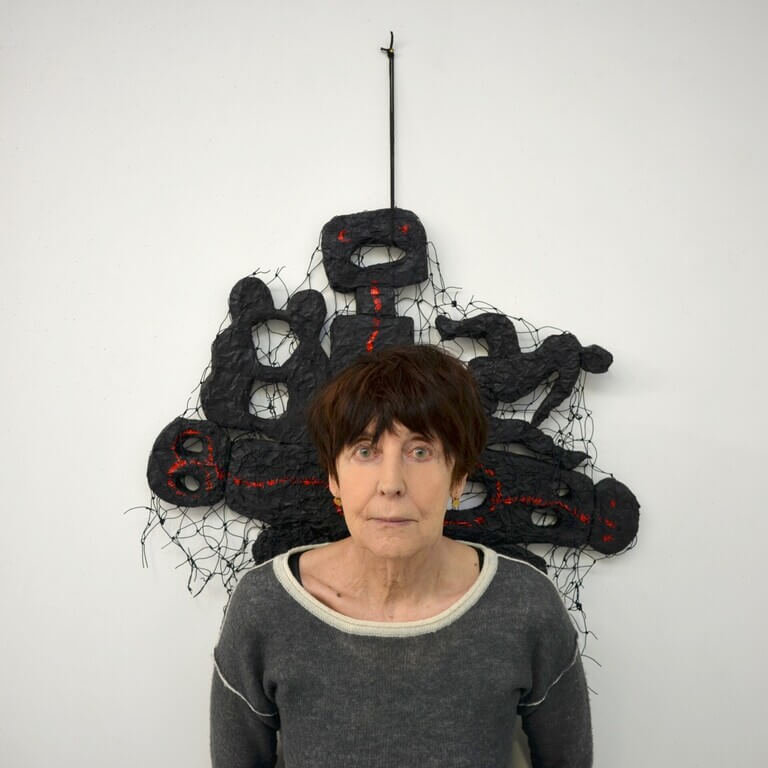 國立台灣美術館將於今年底推出法國藝術家梅薩吉(Annette Messager)在台首檔大型個展,現齡82歲的梅薩吉2025年也親自來台場勘空間,並共同討論展覽概念。(國美館提供)中央社記者王寶兒傳真 115年1月6日