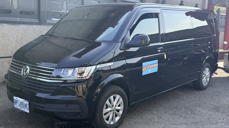 彰化縣芳苑鄉公所7日在新街玄武宮舉行「幸福巴士再出發－續航記者會」，115年幸福巴士維持每週二、五往返芳苑鄉與二林鎮路線，提供長者與弱勢家庭搭乘。（芳苑鄉公所提供）中央社記者鄭維真傳真　115年1月7日