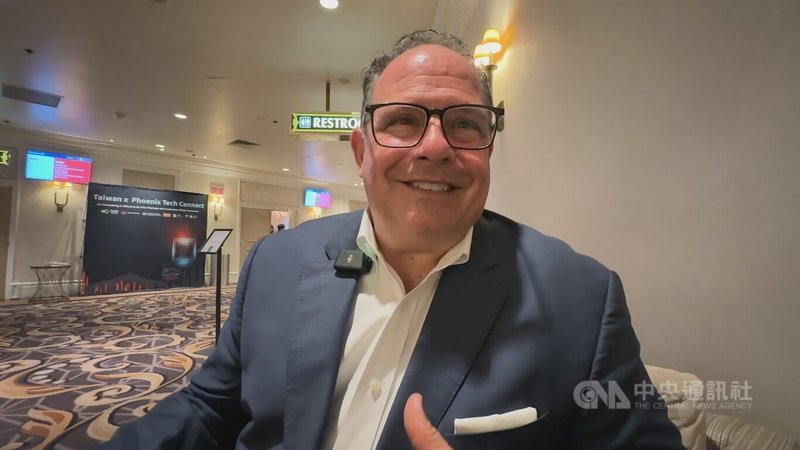 鳳凰城創投加速器Tesoro VC創辦人隆巴德表示盼引進AI、半導體、及醫療領域新創，台灣為首選合作對象。中央社記者張欣瑜拉斯維加斯攝　115年1月7日