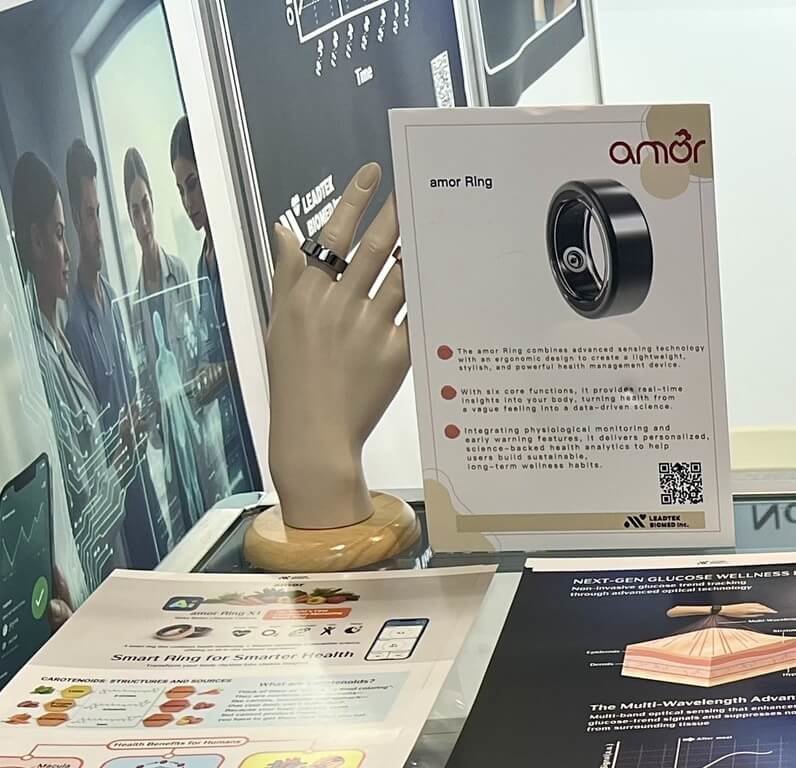 美國消費性電子展（CES）在美國時間1月6日於拉斯維加斯開展，台亞半導體攜手晉弘科技子公司晉昇智能，將新研發非侵入式血糖檢測新技術HUSD-HS2成果呈現於全球舞台，展現台灣科技跨足智慧醫療的創新能量。（台亞提供）中央社記者潘智義傳真　115年1月7日