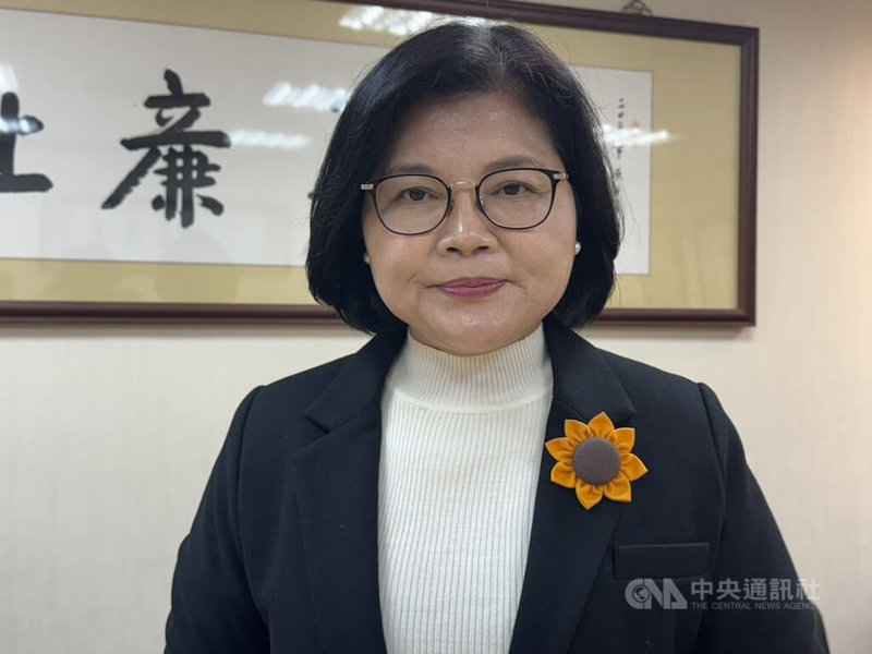 雲林縣長張麗善（圖）8日宣布跟進公立國中小學營養午餐免費政策，將籌編約新台幣5億6337萬餘元、從115學年度起推動，照顧全縣5萬178名教職員工生。中央社記者姜宜菁攝　115年1月8日