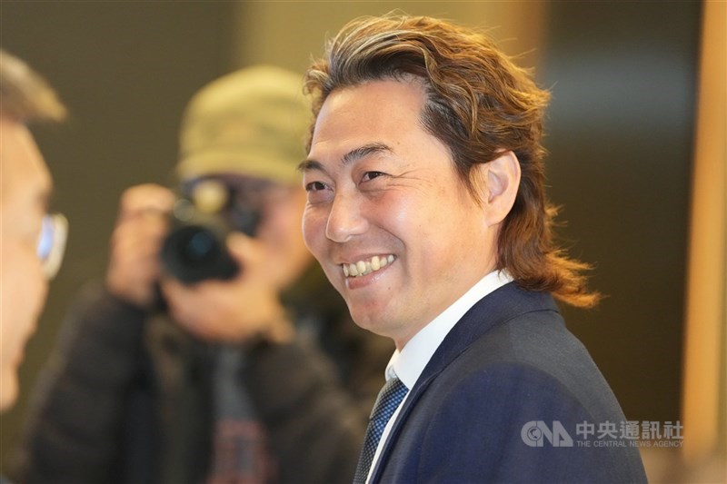 野手林安可從中華職棒統一7-ELEVEn獅隊轉戰日本職棒埼玉西武獅隊，獅隊總教練林岳平（圖）9日出席記者會，分享林安可確定專職打者的過程，用事實證明打擊天賦。中央社記者徐肇昌攝　115年1月9日