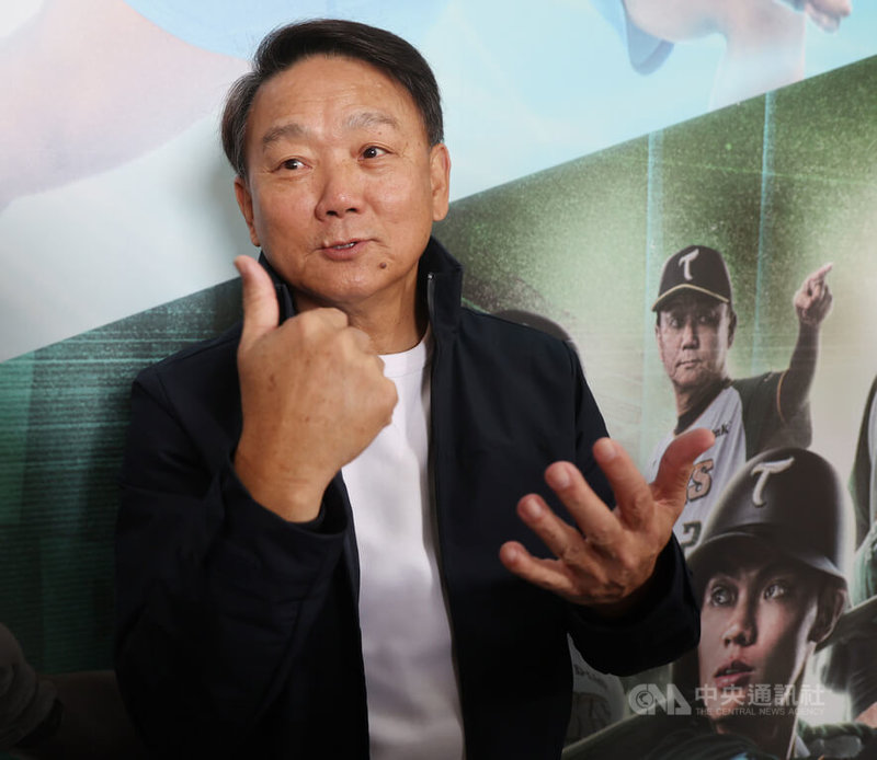 中華職棒台鋼雄鷹球團在台鋼科技大學打造「皇鷹學院」，包含棒球、籃球與排球隊伍的訓練基地，雄鷹球員、教練近日陸續進駐，總教練洪一中（圖）給予好評。中央社記者張新偉攝　115年1月9日