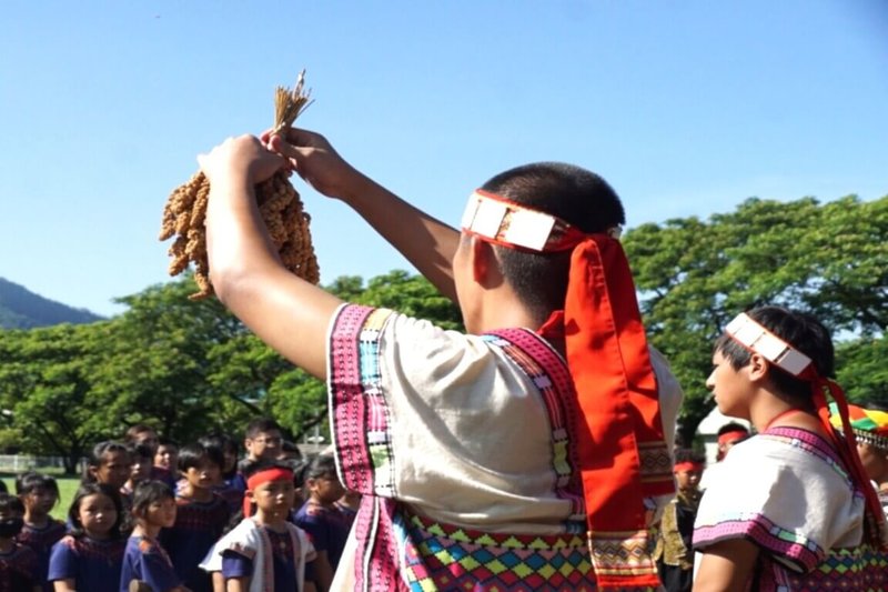 教育部10日發布新聞稿，介紹高雄市巴楠花國中小的原住民實驗教育特色，特過「四祭四學力」架構，將文化儀式轉化為完整學習歷程。（教育部提供）中央社記者陳至中台北傳真　115年1月10日
