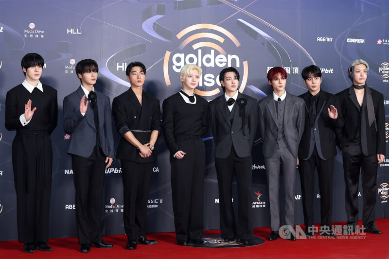 韓國人氣男團ATEEZ帥氣亮相。中央社記者王騰毅攝　115年1月10日