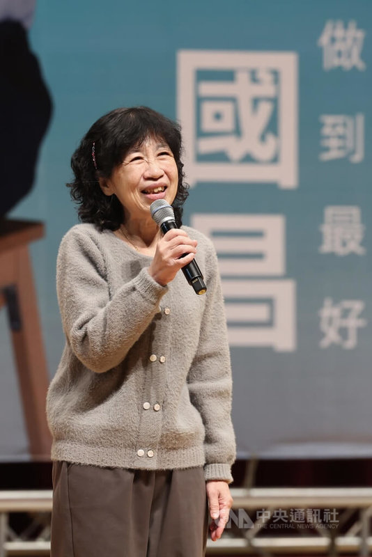 民眾黨主席黃國昌新北市後援會成立大會11日下午在三重綜合體育館舉行，前主席柯文哲的妻子陳佩琪（圖）到場力挺，她說，雖然自身體力與能力沒辦法替民眾黨選舉開疆闢土，但願意成為最強的助選、支持者。中央社記者吳家昇攝　115年1月11日