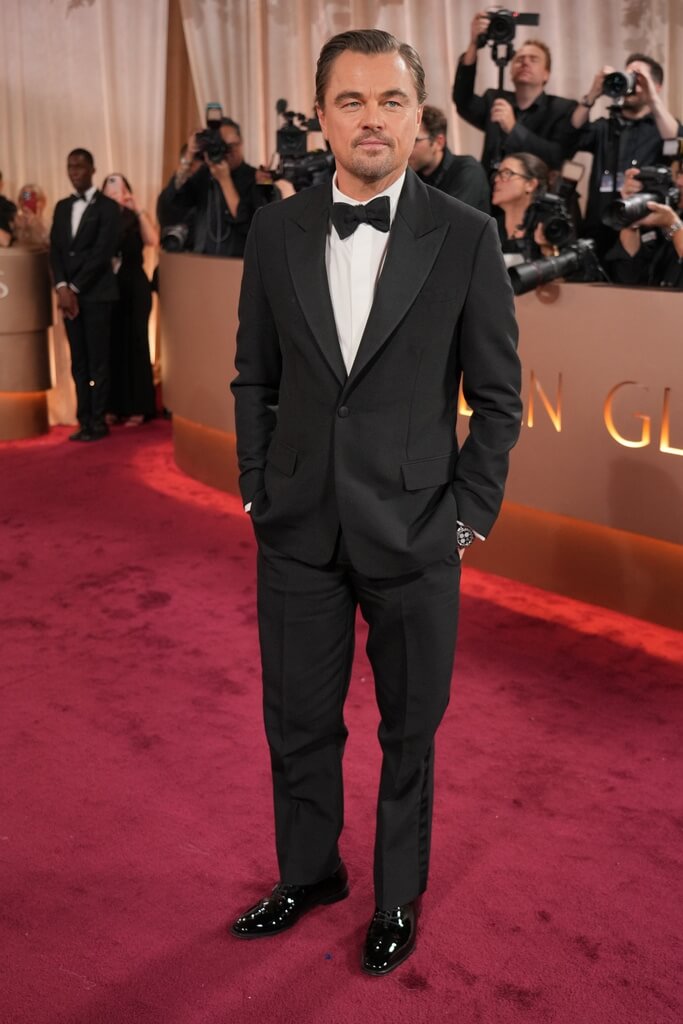 男星李奧納多狄卡皮歐（圖）經典西裝搭配領結登場。（美聯社）