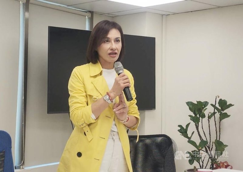 民主進步黨高雄市長初選由民進黨籍立法委員賴瑞隆勝出，初選對手邱議瑩（圖）13日表示，已盡最大努力但結果不盡人意，須謙卑接受。中央社記者洪學廣攝　115年1月13日