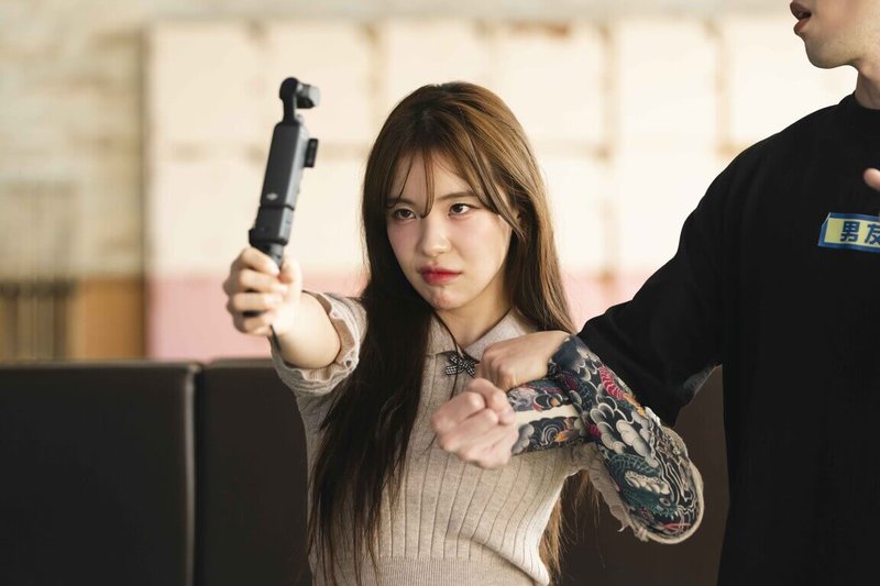 韓籍啦啦隊員李多慧（圖）在節目「明星製作公司」中挑戰極具反差的「超台」角色，在節目情境中語氣瞬間變得凶狠，女神一秒變狠妹也讓現場全笑翻。（TVBS提供）中央社記者洪素津傳真　115年1月13日