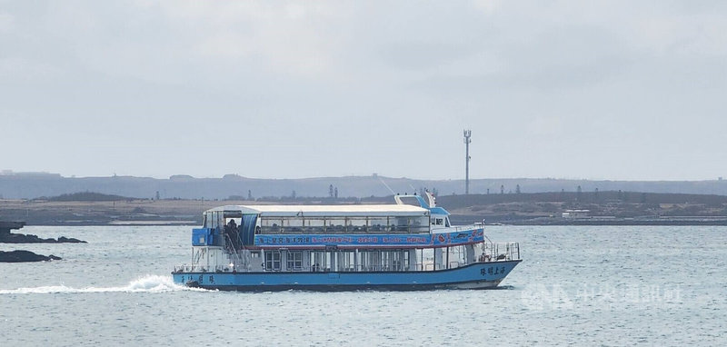 澎湖旅遊業者推出「澎湖輕旅行」遊程，期盼讓遊客在冬季體驗完全不同的澎湖風情。中央社  115年1月13日