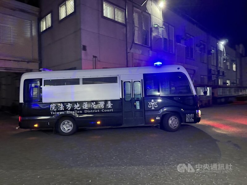 馬太鞍溪堰塞湖洪災釀19死5失聯，花蓮地方法院15日召開羈押庭，審訊後認為光復鄉長林清水涉犯過失致死、行使公務員登載不實公文書等罪罪嫌重大，裁定羈押禁見。中央社記者張祈攝　115年1月15日