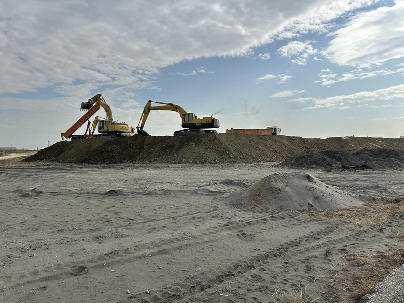 高雄市工務局表示，高雄目前共有13處合法土石方資源堆置處理場，整體處理量能充足。新制要求確實分類後再分流有助減少去化土方總量。（高雄市工務局提供）中央社記者林巧璉傳真　115年1月18日