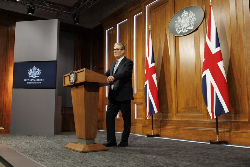 英國首相施凱爾19日表示，相互加徵關稅、引發貿易戰，對任何人都沒有好處，他排除現階段祭出關稅手段回應美方對歐洲的威脅，並呼籲冷靜溝通，解決格陵蘭政治地位等問題。（英國首相府提供）中央社記者陳韻聿倫敦傳真　115年1月19日