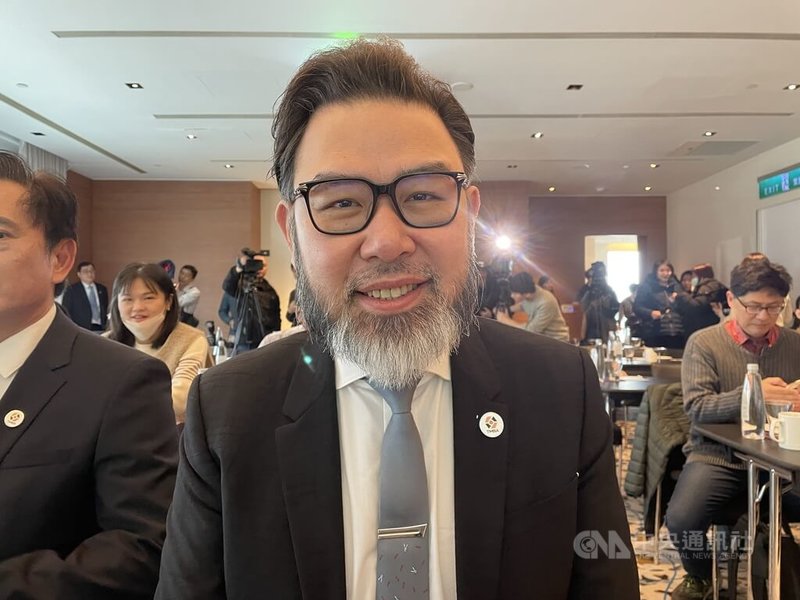 台灣工具機暨零組件公會理事長陳紳騰（圖）20日指出，台美關稅降至15%底定，為產業重啟成長動能奠定基礎，藉此台灣可與日本和韓國站在同一個起跑點，今年工具機產業出口到美國市場的成長幅度預期6%至8%。中央社記者鍾榮峰攝　115年1月20日