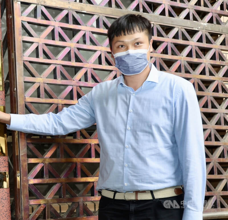 橋頭地檢署執行搜索，認定中天記者林宸佑（圖）和5名現退役軍人涉違反國家安全法等，17日經法院裁定羈押禁見。（中央社檔案照片）