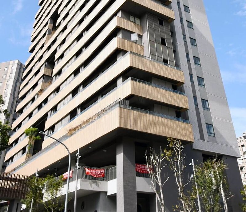 台北市政府釋出社會住宅空戶對外招租，北市住宅及都市更新中心表示，包含文山區興隆社宅E區247戶，以及興隆D2區及南港機廠1區社宅共44戶，即起開放申請至2月3日止。圖為興隆社宅E區。（北市住都中心提供）中央社記者劉建邦傳真　115年1月21日