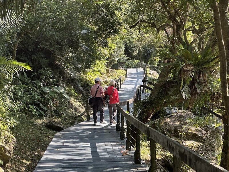太魯閣國家公園管理處推出「太魯閣台地故事地圖」故事地圖，共有9種主題，只要走進太魯閣遊客中心，在服務台掃描QR code就可進入故事地圖平台。（太管處提供）中央社記者張祈傳真 115年1月22日