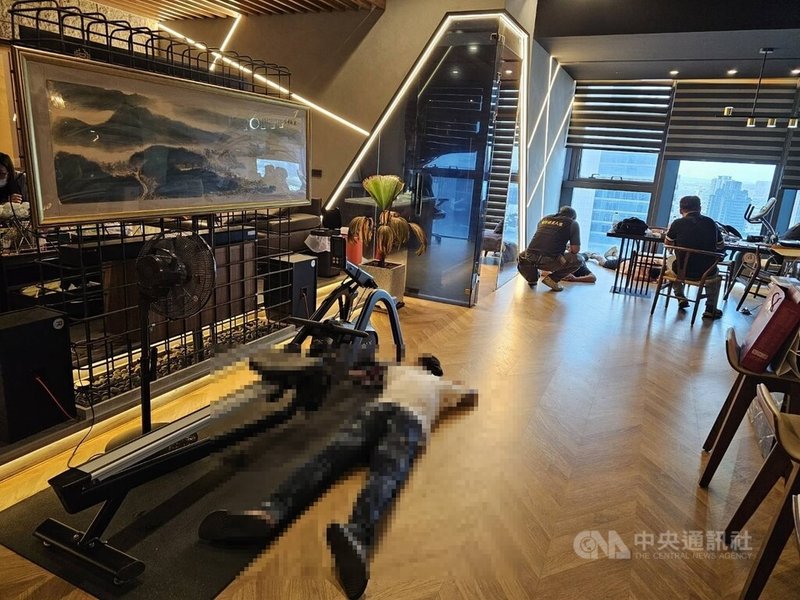 台中游姓男子等4人架設新型態詐騙話務系統機房，協助境外詐團轉接電話詐騙國內被害人，以規避近期政府與電信業者合作推動的電話語音防詐措施，經刑事局逮人送辦，並查扣相關證物。（翻攝照片）中央社記者蘇木春傳真　115年1月22日