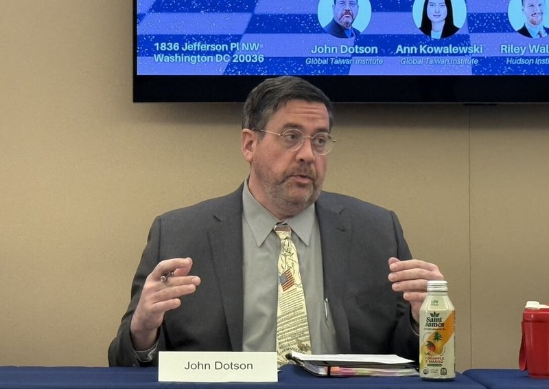 美國情報官員指出，中國國家主席習近平已下令解放軍在2027年底前做好奪取台灣的準備，華府智庫全球台灣研究中心（GTI）主任鄭哲軒（John Dotson）22日在座談會表示，解放軍在台灣周邊的行動可能更加挑釁。（GTI提供）中央社記者侯姿瑩華盛頓傳真　115年1月23日