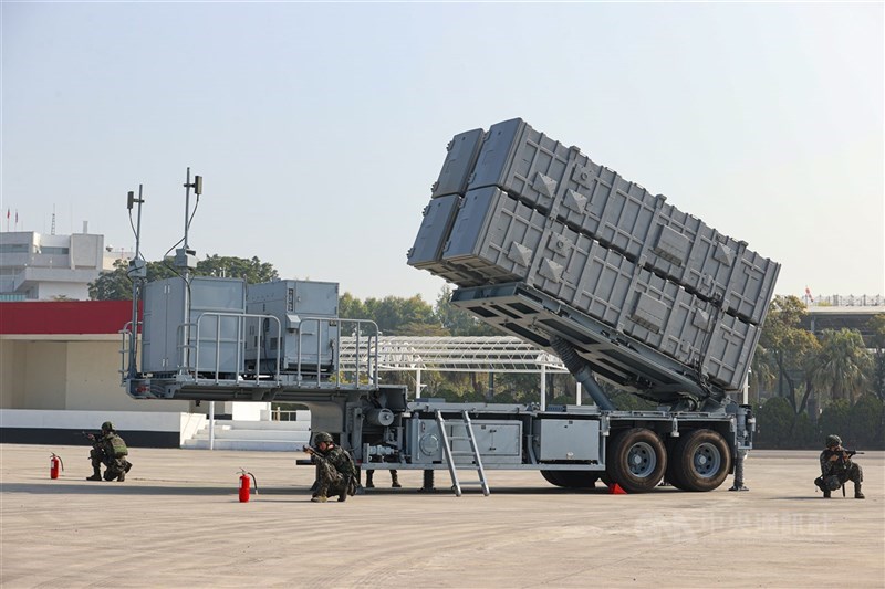 圖為海軍飛彈車演練機動部署。（中央社檔案照片）