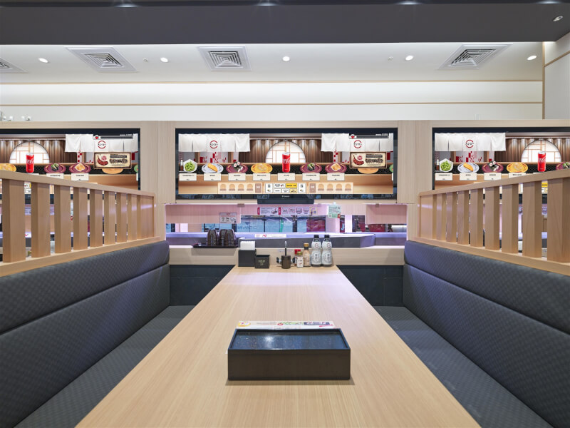 壽司郎拓展新據點，26日將進駐微風南山，但將加收5%清潔服務費。業者23日說，這是台灣首度導入DIGIRO數位迴轉壽司的門市，有專人帶位、桌面清潔。（壽司郎提供）中央社記者黃巧雯傳真　115年1月23日