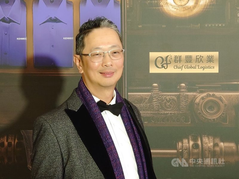 廣運集團24日舉辦年末尾牙活動，席開100桌。董事長謝明凱表示，2026年營運展望樂觀，自動化、水冷液冷散熱、盛新半導體等方面，2026年都可望有好的發展。中央社記者張建中攝　115年1月24日