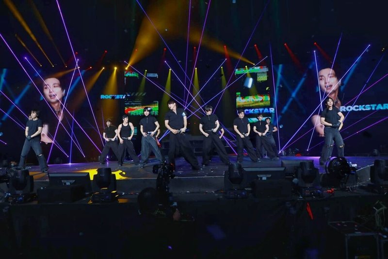 韓國男團SUPER JUNIOR從23日起在高雄巨蛋開唱，團員積極以中文互動，單場有近萬名粉絲同樂。（讀者提供）中央社記者王心妤傳真　115年1月24日