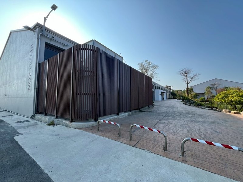 高雄市工務局新工處表示，高雄港蓬萊商港區2座歷史倉庫「棧五」與「棧六」已完成整修啟用。（高雄市工務局提供）中央社記者蔡孟妤傳真 115年1月26日