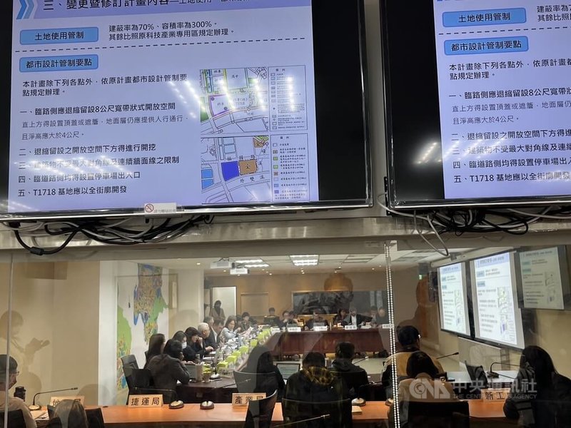 台北市都委會26日審議輝達進駐北士科相關都市計畫變更案。副市長李四川會後表示，原則上會在農曆過年前把所有合約簽定。中央社記者楊淑閔攝 115年1月26日