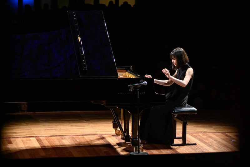 德日混血鋼琴家愛麗絲．紗良．奧特（Alice Sara Ott）（圖）將於3月訪台，帶來「夜曲」主題獨奏會。（牛耳提供）  中央社記者趙靜瑜傳真　115年1月26日