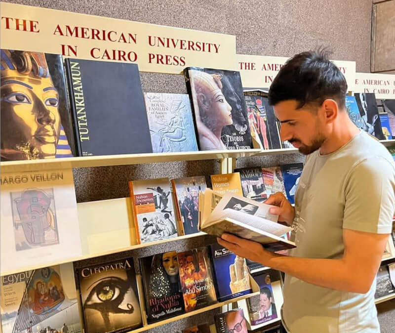 過去一個月來，阿富汗因洪災和雪災極端惡劣天候，至今已造成近80人死亡。首都喀布爾居民埃爾哈姆（圖）期盼國際援助組織儘快提供援助。圖為2025年攝於開羅。（埃爾哈姆提供）中央社記者施婉清開羅傳真　115年1月25日