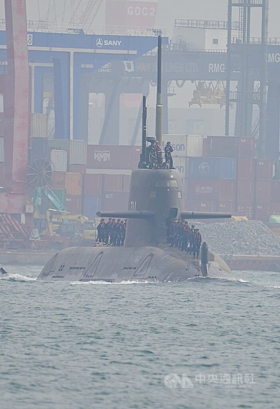 潛艦國造原型艦「海鯤號」26日第6次海上測試，至於測試內容及交艦時間，台灣國際造船股份有限公司表示，還無法說明。中央社記者董俊志攝　115年1月26日