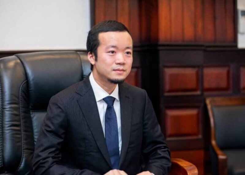 柬埔寨以太子集團董事長陳志（圖）入籍文件造假為由，撤銷其國籍。（圖取自太子集團網頁princeholdinggroup.com）