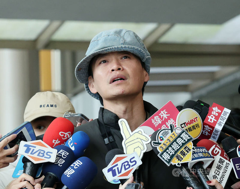 藝人黃鐙輝前來追悼。中央社記者郭日曉攝 115年1月27日