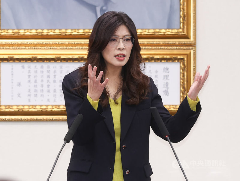 國民黨主席鄭麗文（圖）28日下午在中央黨部主持中常會時表示，國民黨要扮演的橋梁，不只是讓台海沒事、讓台海和平穩定，更希望美中也要和平穩定。中央社記者謝佳璋攝　115年1月28日