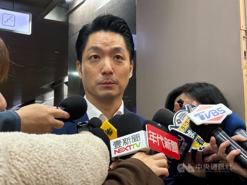 輝達執行長黃仁勳預計29日來台，對於雙方是否見面、會不會帶黃仁勳去吃士林夜市美食，台北市長蔣萬安（圖）28日表示，黃仁勳此次行程非常滿，一切都還沒定。中央社記者陳昱婷攝 115年1月28日