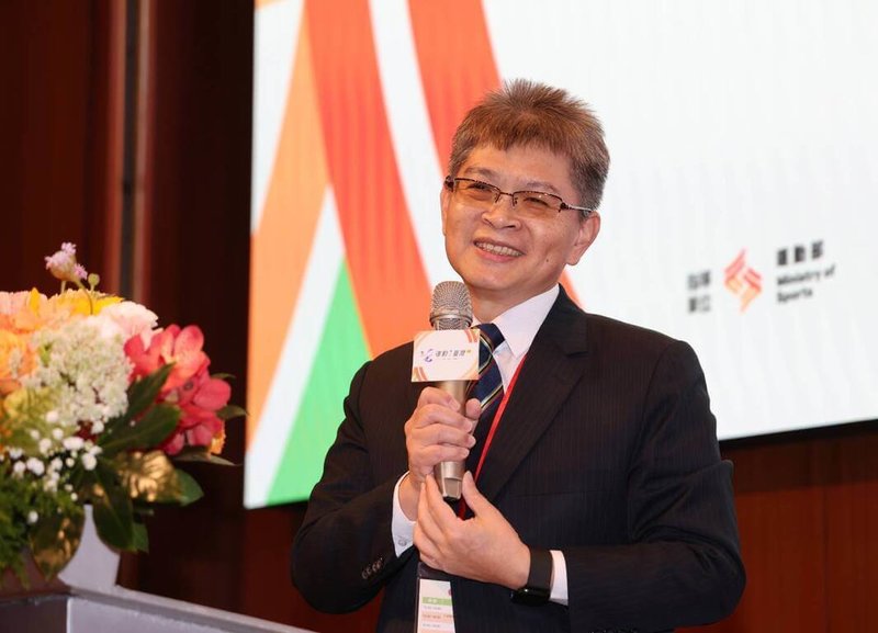 運動部全民運動署28日舉辦「運動i台灣2.0計畫114年特優縣市頒獎典禮」，署長房瑞文（圖）會中指出，114年運動i台灣2.0計畫辦理逾3.5萬場次的運動活動，累積逾250萬人次參與，超越歷年參與人次，顯示運動已逐漸成為國人日常生活的一部分。（全民運動署提供）中央社記者陳容琛傳真　115年1月28日